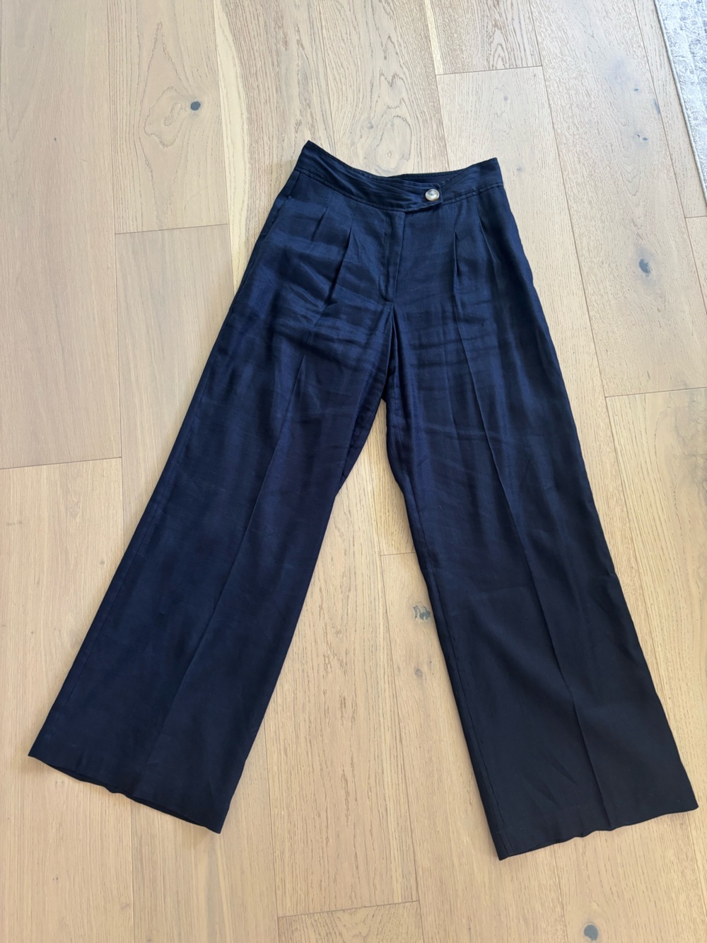 Elie Tahari Women’s Navy Dress Pants